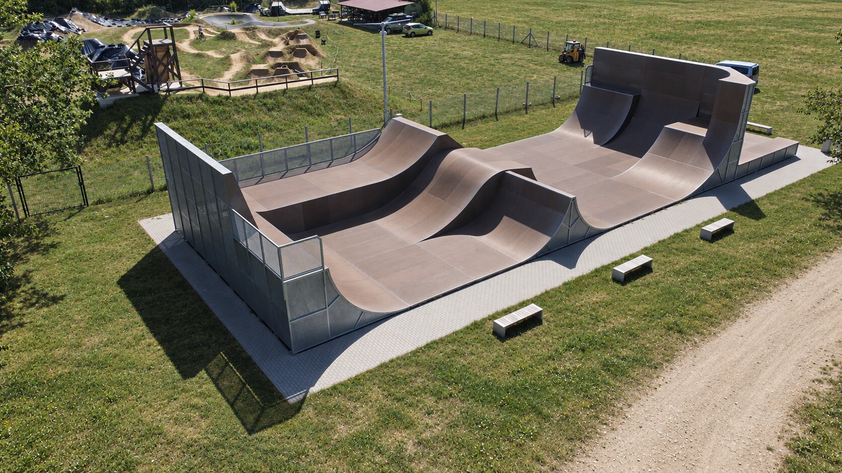 Monolitický skatepark JF Construction v Pohořelicích